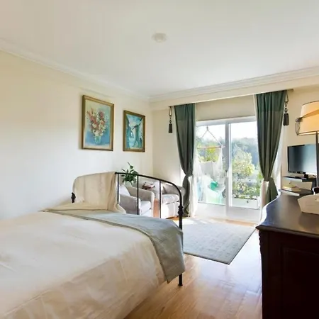 Geraeumiges Penthouse Am Meer Mit Zwei Pools Apartment *